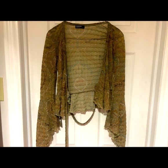 Beautiful wrap blouse - Picture 4 of 4